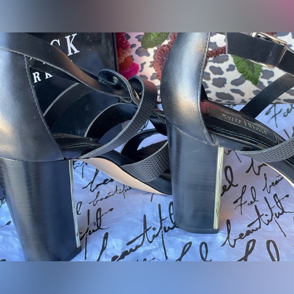 White House Black Market Black Heel With Gold - Picture 3 of 5